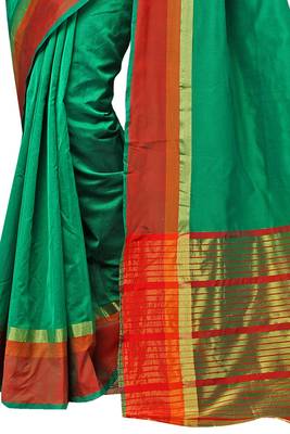 Green Woven Banarasi Silk Saree With Blouse 3