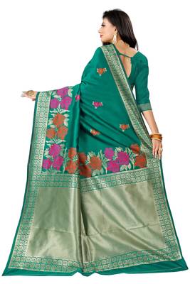 Green Woven Pure Kanjivaram Silk Saree With Blouse 3