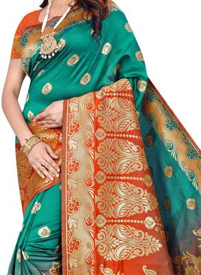 Green Woven Pure Kanjivaram Silk Saree With Blouse 2