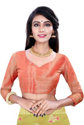 Green Woven Pure Kanjivaram Silk Saree With Blouse 4