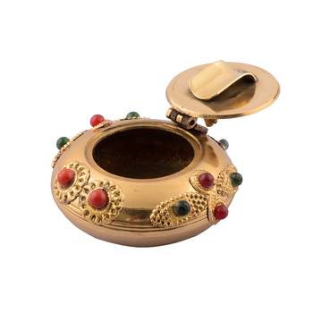 Brass Round Ash Tray 4