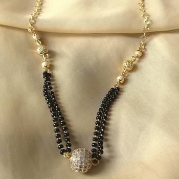 Gold mangalsutra 1
