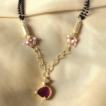 Gold mangalsutra 1