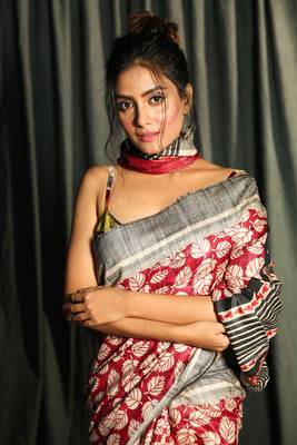 Red & Grey Pure Gheecha Saree With Leaf Printed Designs 3