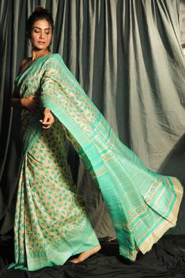 Beige & Sea Green Pure Gheecha Saree With Leaf Designs 2