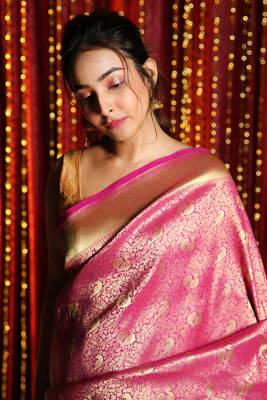 Pink Zari Weaved Banarsi With All Over Bird Motif Zari Weaving 3