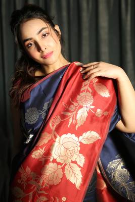 Navy Blue And Red Dupion Silk Saree With Golden Floral Border 3