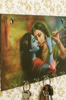 Radhe Krishna Theme Wooden Key Holder with 6 Hooks