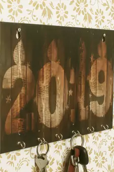 2019 Theme Wooden Key Holder with 6 Hooks