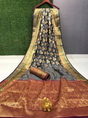 grey woven Pari Banarasi Silk Saree With Attached Blouse 1