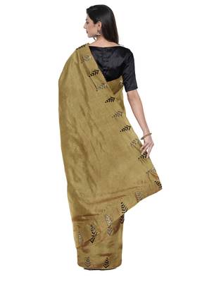 Green plain silk blend saree with blouse 4