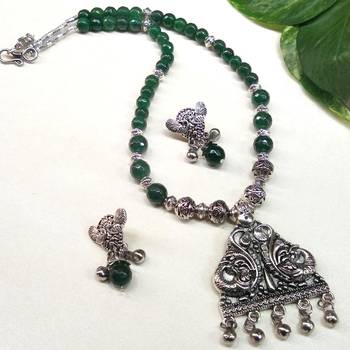 Green Agate Necklaces 1