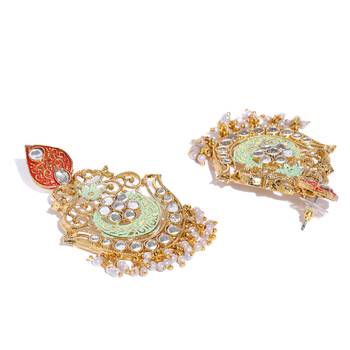 Gold pearl earrings 2