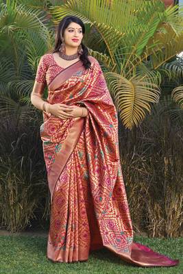 Pink woven banarasi silk saree with blouse 1