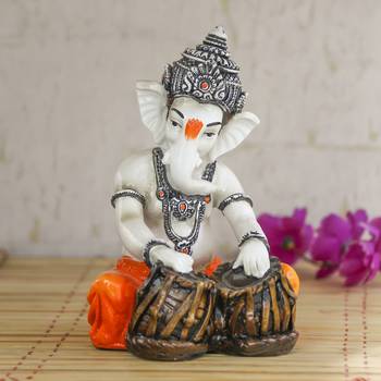 Lord Ganesha playing Tabla 1
