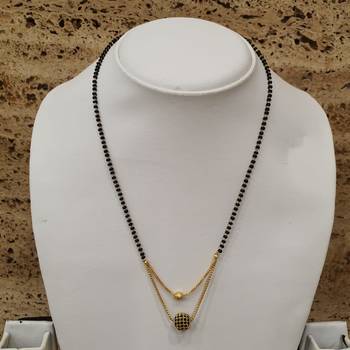 Women'S Pride Mangalsutra Multi Strand Gold Double Hain Layer Mani Kanthi Black Stone Pendant Beads Chain Mangalsutra 3