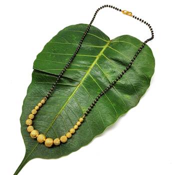 Women'S Pride Mangalsutra Gold Plated 17 Big Mani Pendant Black Beads Single Line Layer Short Mangalsutra Necklace 1