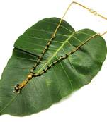 Women'S Pride Mangalsutra Gold Plated 3 Ball Pendant Latkan Black Beads Single Line Layer Short Mangalsutra Necklace