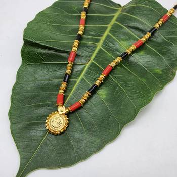 Women'S Pride Mangalsutra Gold Plated Laxmi Coin Pendant Blue Orange Beads Single Line Layer Short Mangalsutra Necklace 2