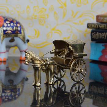Metal Showpiece of Chariot 2