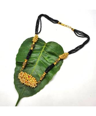 Mangalsutra Antique Golden Pendant White Bead Black 4 Line Layer Short Mangalsutra Thushi Kolhapuri Necklace 1