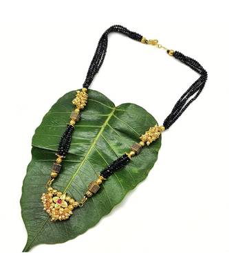 Mangalsutra Antique Golden Pendant Thushi Kolhapuri White Black Bead 4 Line Layer Short Mangalsutra Necklace 1