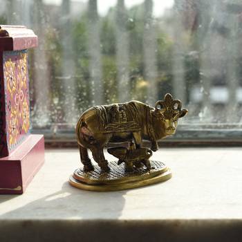 Brass Holy Kamdhenu Cow and Calf Figurine 1