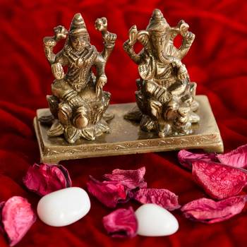 Antique Finish Brass Laxmi Ganesha on Lotus Base 1