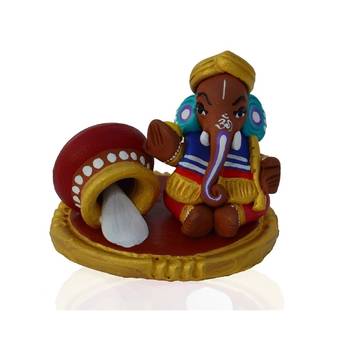 Teracotta Lord Ganesha with Makhan 1