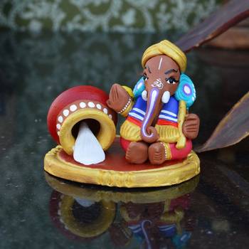 Teracotta Lord Ganesha with Makhan 2