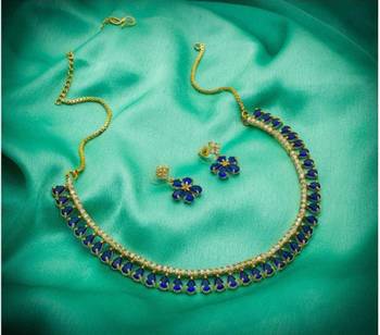 Blue Ruby   Chokers 1