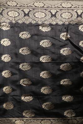 Silver woven tussar silk saree with blouse 4