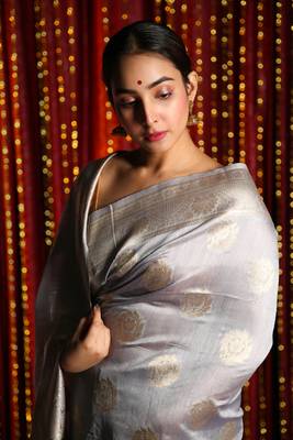 Silver woven tussar silk saree with blouse 3