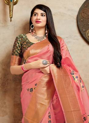 Peach woven banarasi silk saree with blouse 3
