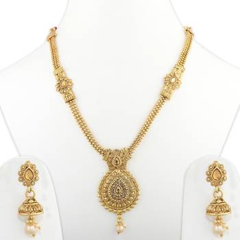 Gold jewellery 2