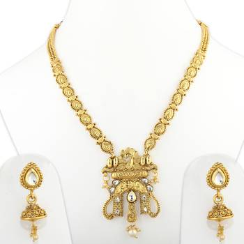 Gold jewellery 2