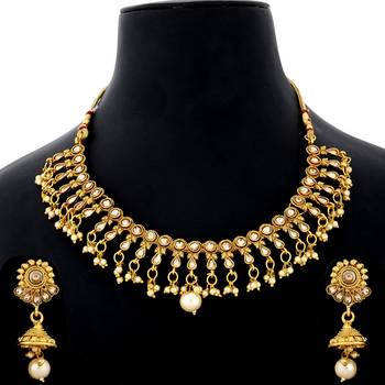 Gold chokers 1