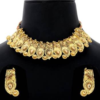 Gold Chokers 1
