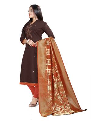 Women'S Maroon Slub Cotton Hand Work Dress Material With Banarasi Dupatta 4