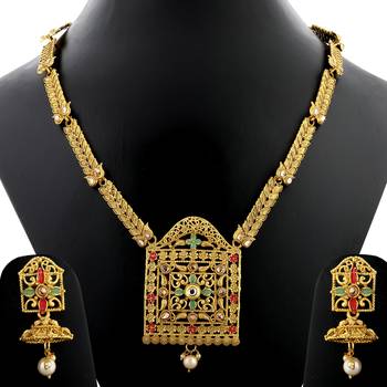 Gold jewellery 1