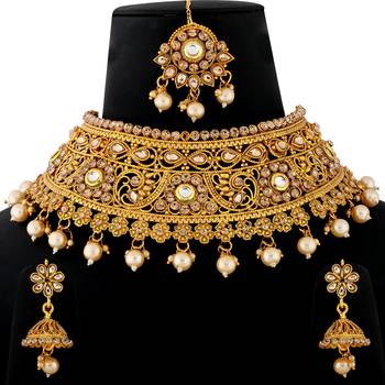 Gold chokers 1