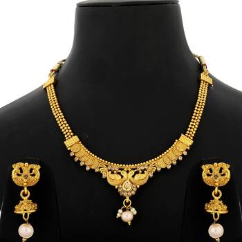 Gold Chokers 1