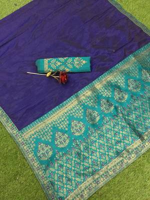 Royal blue plain silk saree with blouse 2