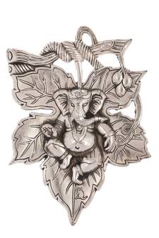 Handcrafted Metal wall Hanging of Lord Ganesha on Creative Leaf