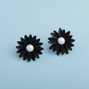 Black Earrings 1