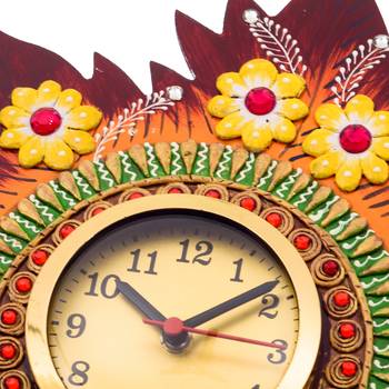 Handcrafted Papier-Mache Leaf Shape Wall Clock 4
