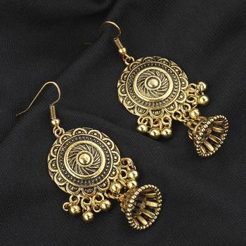Gold Earrings 1