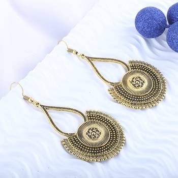 Golden Earrings 1