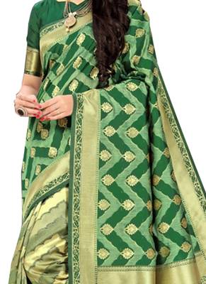Green Printed Silk Saree With Blouse 2