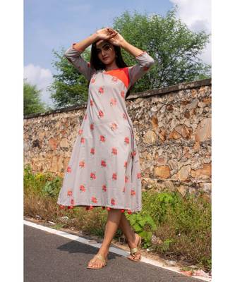 grey woven cotton stitched dresses 4
